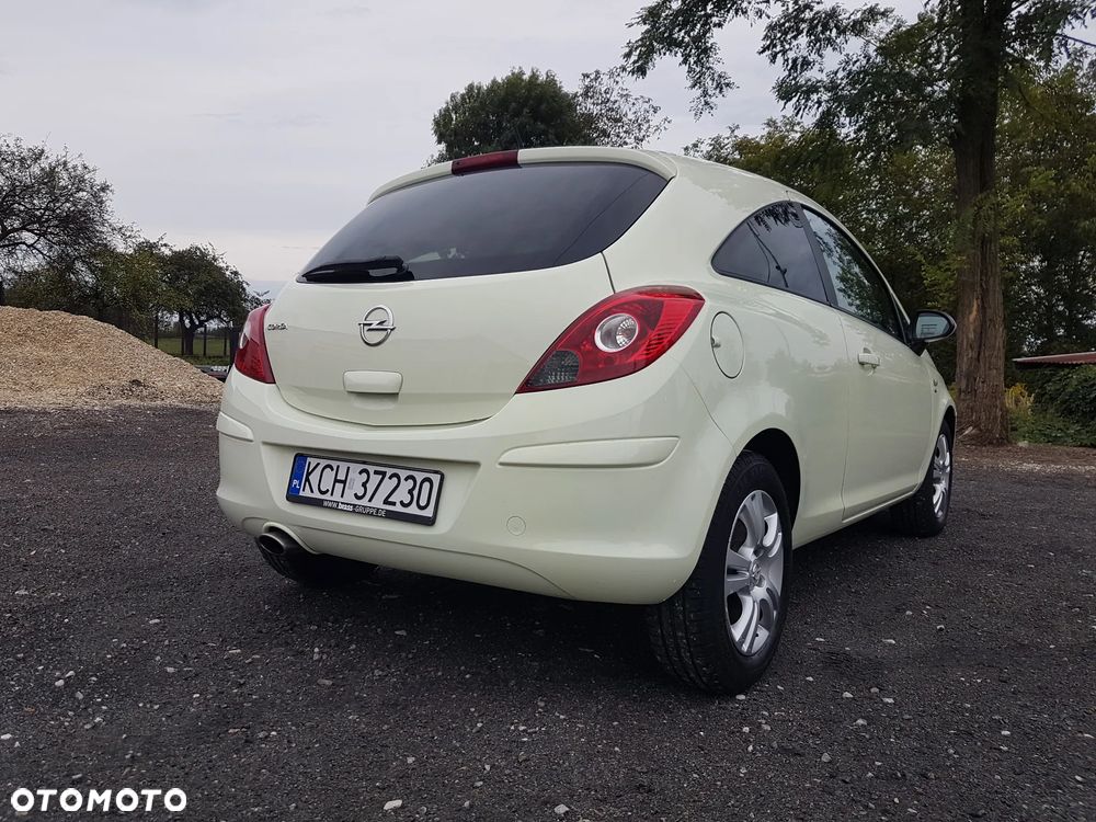 Opel Corsa 1.4 16V Satellite - 3