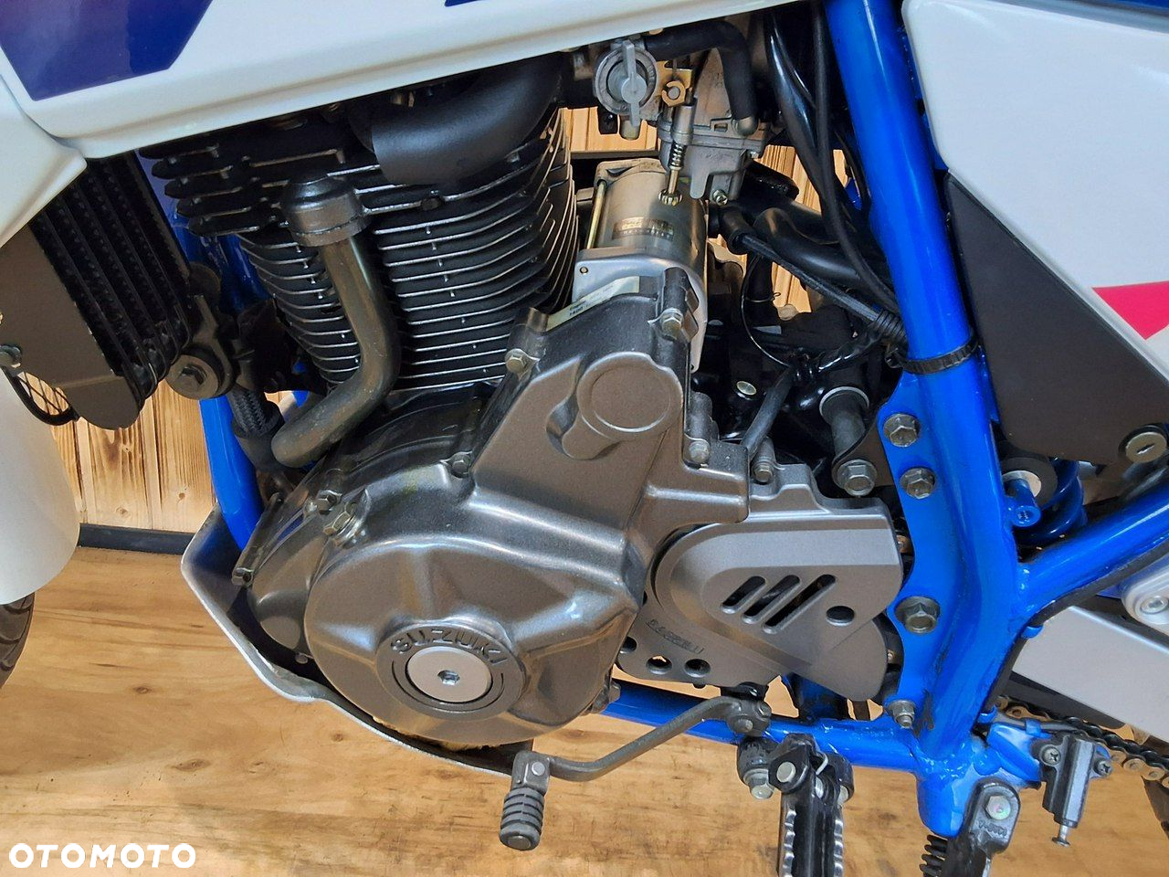 Suzuki DL - 15