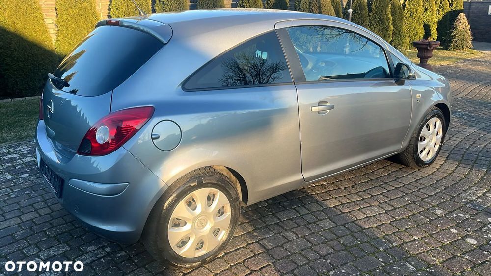 Opel Corsa 1.4 16V Edition 111 Jahre - 3