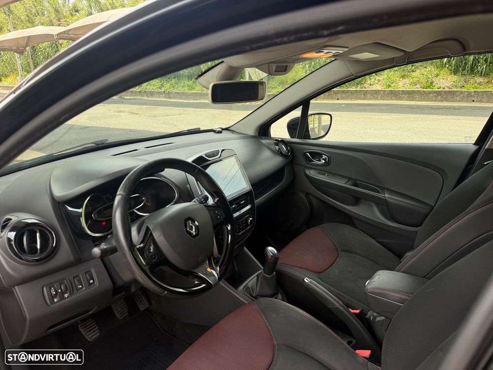 Renault Clio Sport Tourer (Energy) dCi 90 Bose Edition - 8
