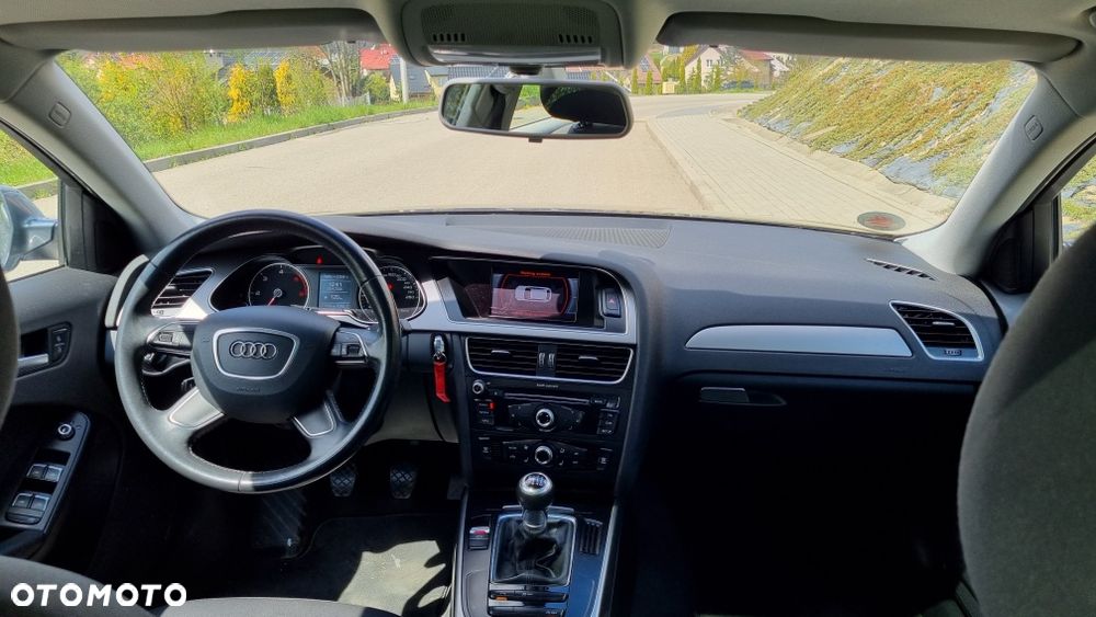 Audi A4 Avant - 8