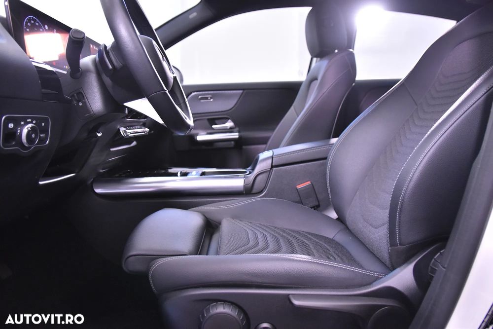 Mercedes-Benz GLA 180 d 8G-DCT - 26