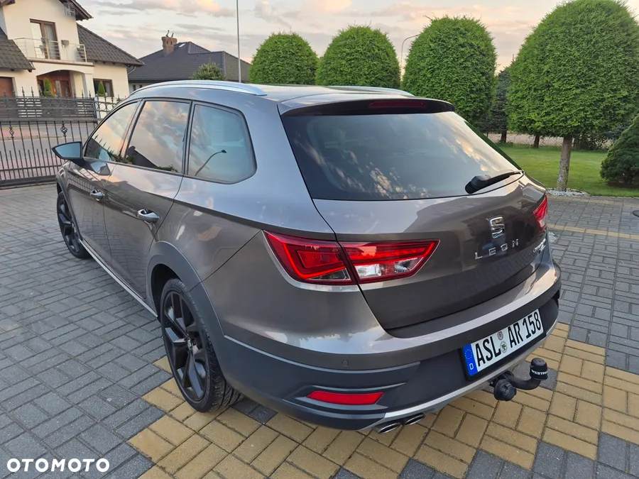 Seat Leon 2.0 TDI X-Perience S&S 4Drive - 20