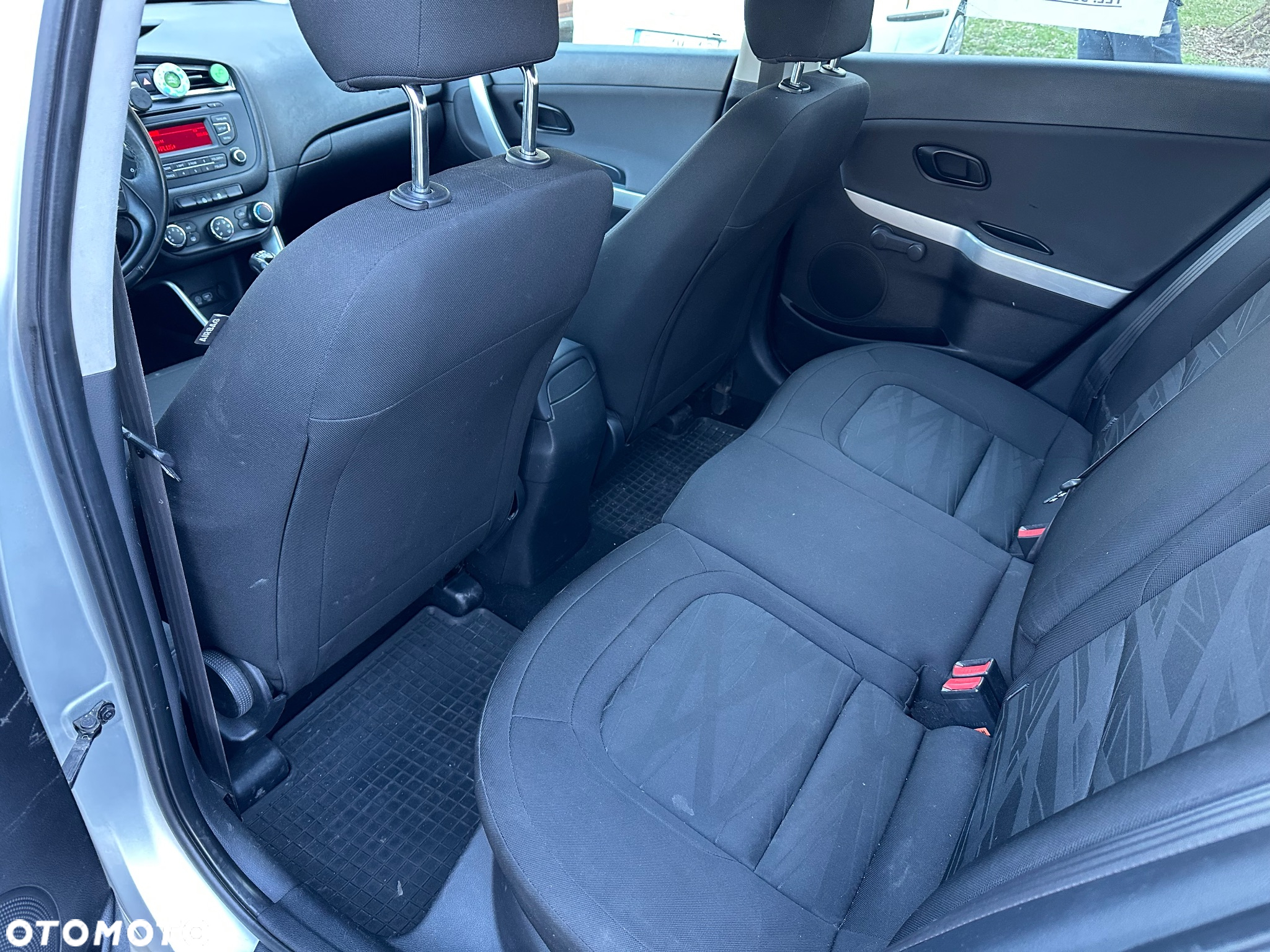Kia Ceed - 10