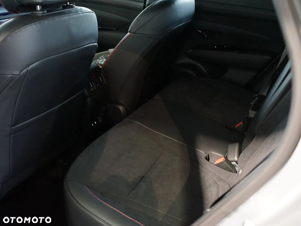 Hyundai Tucson 1.6 T-GDi HEV N-Line Plus 2WD - 27