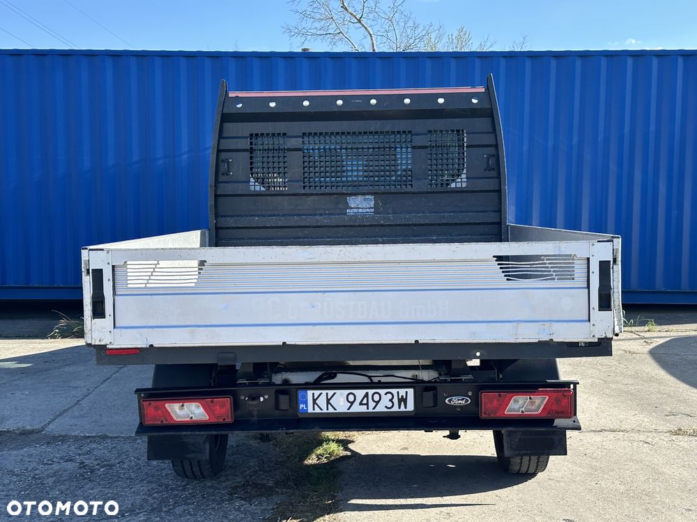 Ford Transit - 9
