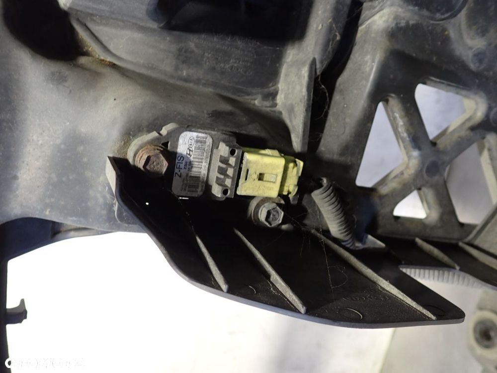 PAS PRZEDNI KIA CEED 64101-1H200 - 7