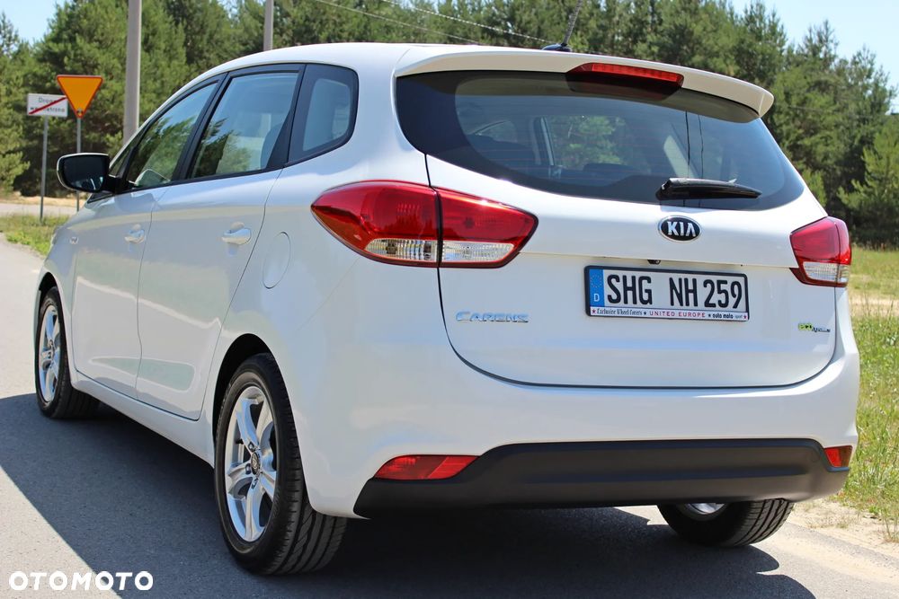 Kia Carens 1.7 CRDi 115 Dream Team Edition - 7