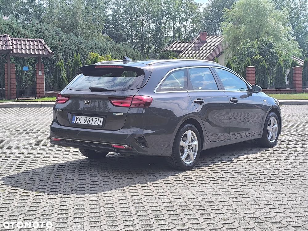 Kia Ceed 1.6 CRDi (48V Mild-Hybrid) Vision - 5