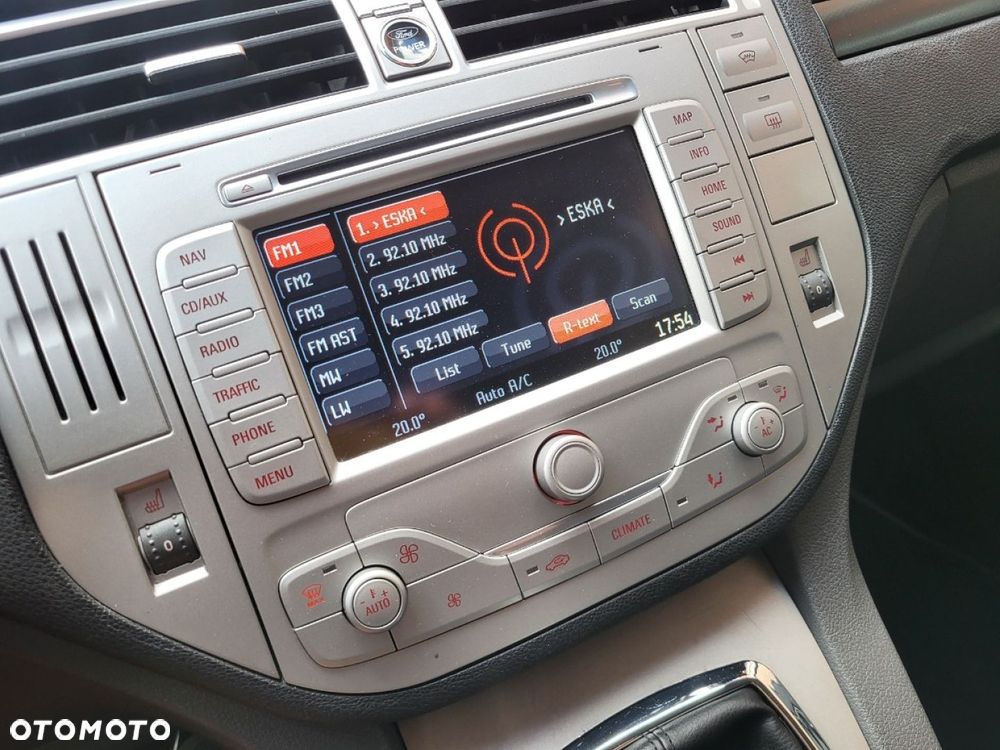 Ford Kuga - 14