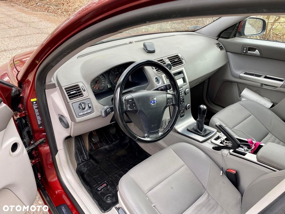 Volvo V50 - 11