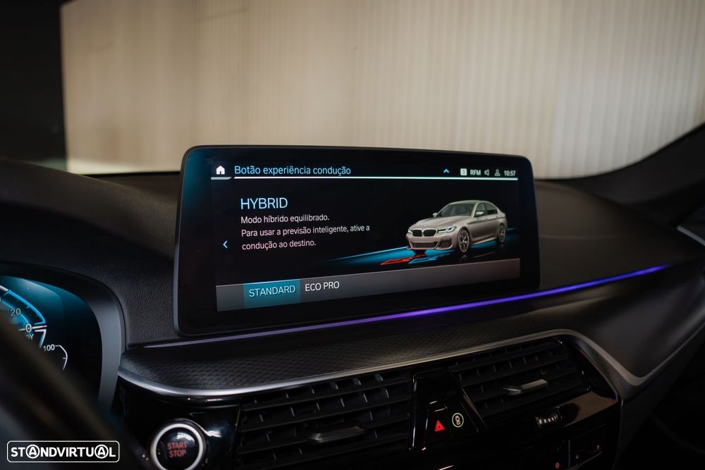 BMW 520 e Pack M - 40