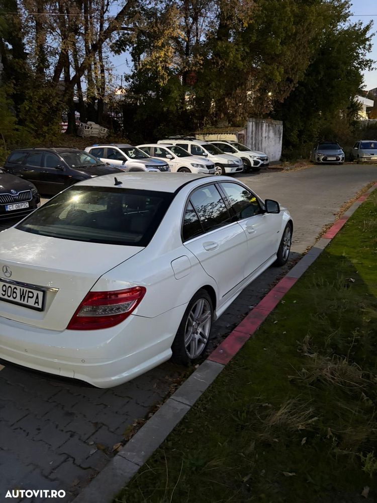 Mercedes-Benz C - 11