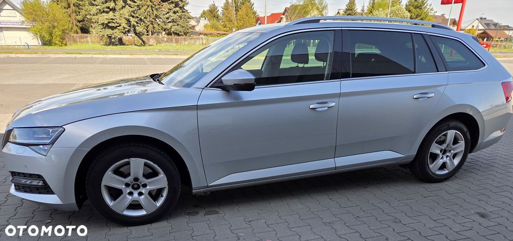Skoda Superb 2.0 TDI SCR Ambition DSG - 3