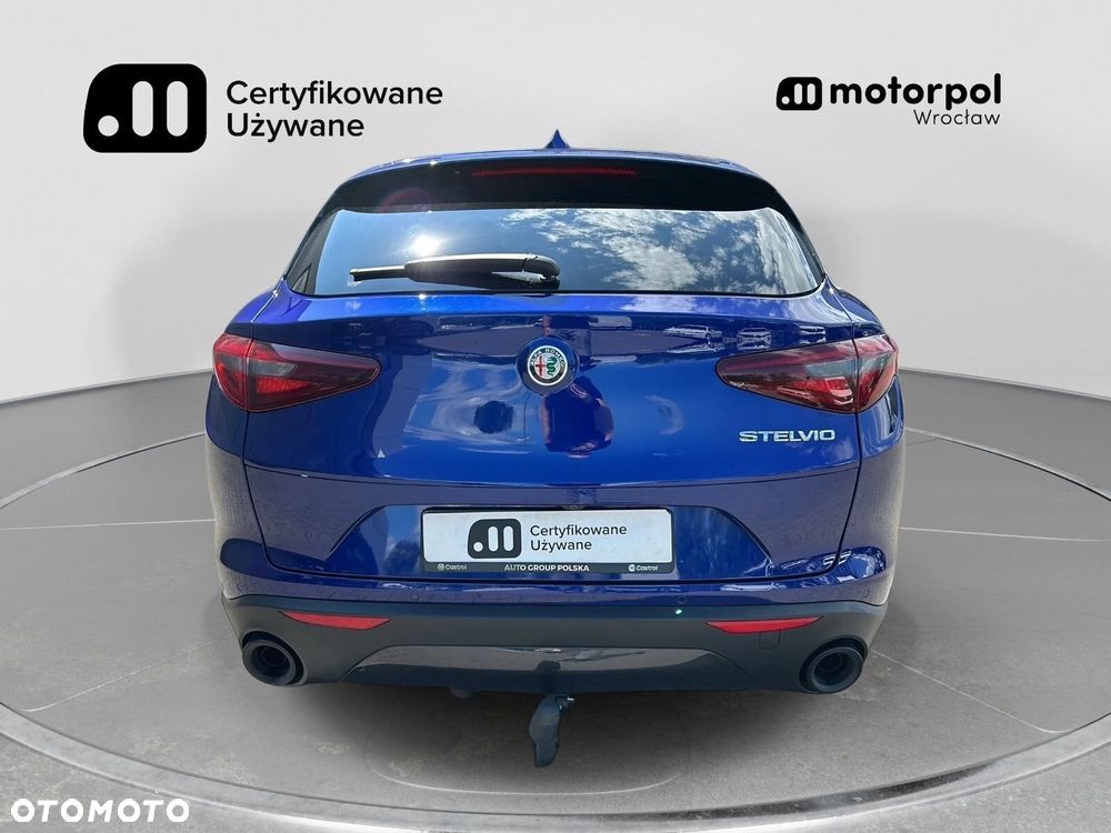 Alfa Romeo Stelvio 2.0 Turbo Sprint Q4 - 13