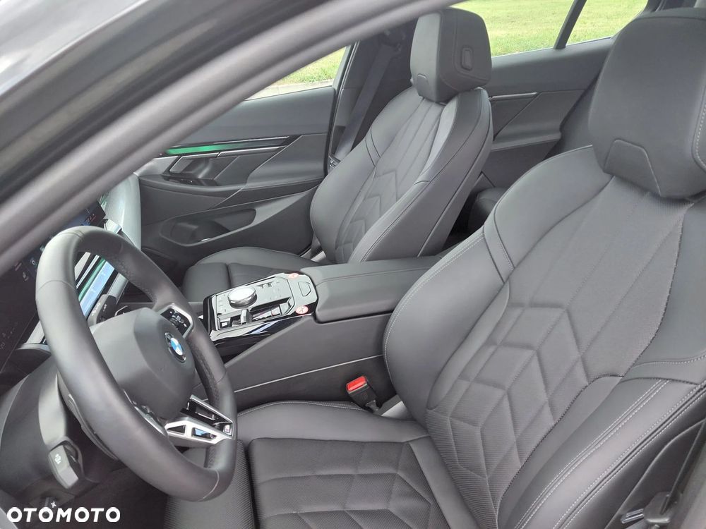 BMW Seria 5 530i mHEV M Sport sport - 15