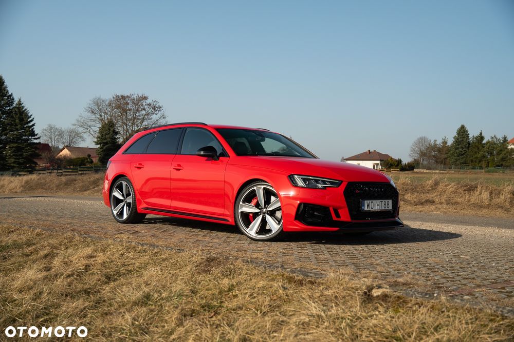 Audi RS4 Avant - 2