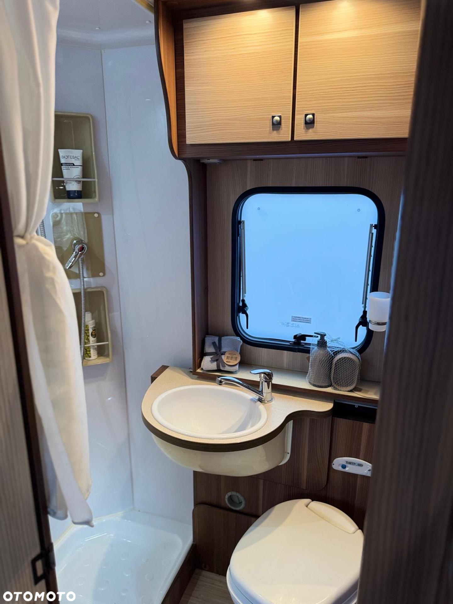 Fiat Fiat Ducato Kamper Samochód Kempingowy Camper Samochód Campingowy 7 osób, 2x Klima, 2x Display, 2x Nawigacja, system nagłośnienia Jedyny Taki! - 19