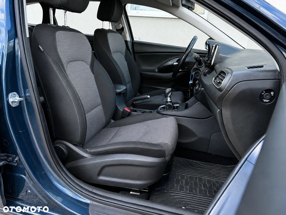 Hyundai i30 1.6 D Comfort - 7