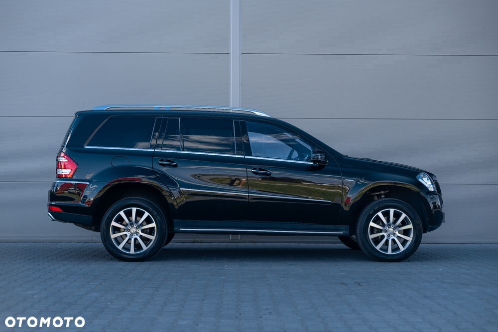 Mercedes-Benz GL 500 4Matic 7G-TRONIC Grand Edition - 9