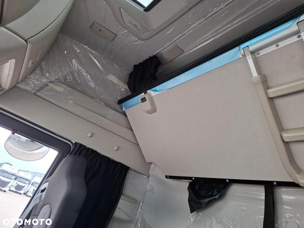 Iveco S-WAY AS440S50T/P - 10