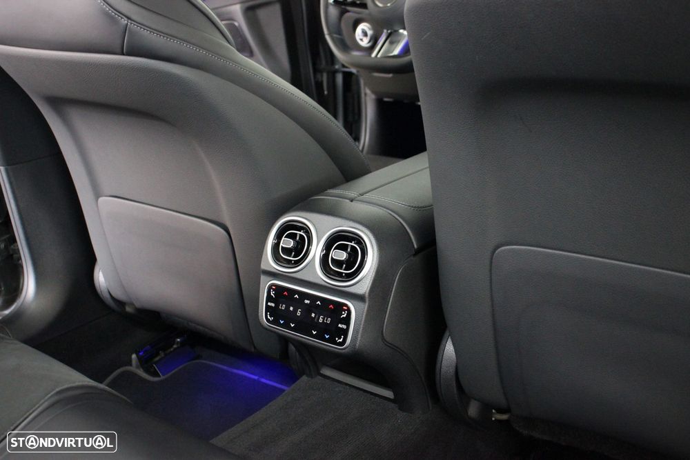 Mercedes-Benz C 300 d AMG Line - 23