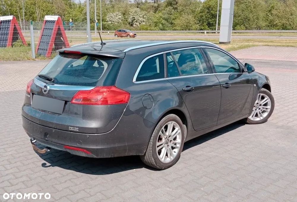 Opel Insignia 1.8 Sports Tourer - 5