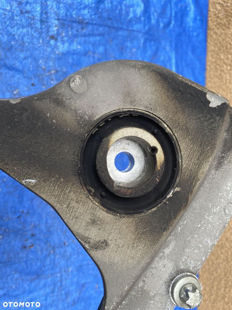 MERCEDES E W213 63AMG A2053521301 AMG WSPORNIK MOCOWANIE MOSTU - 4