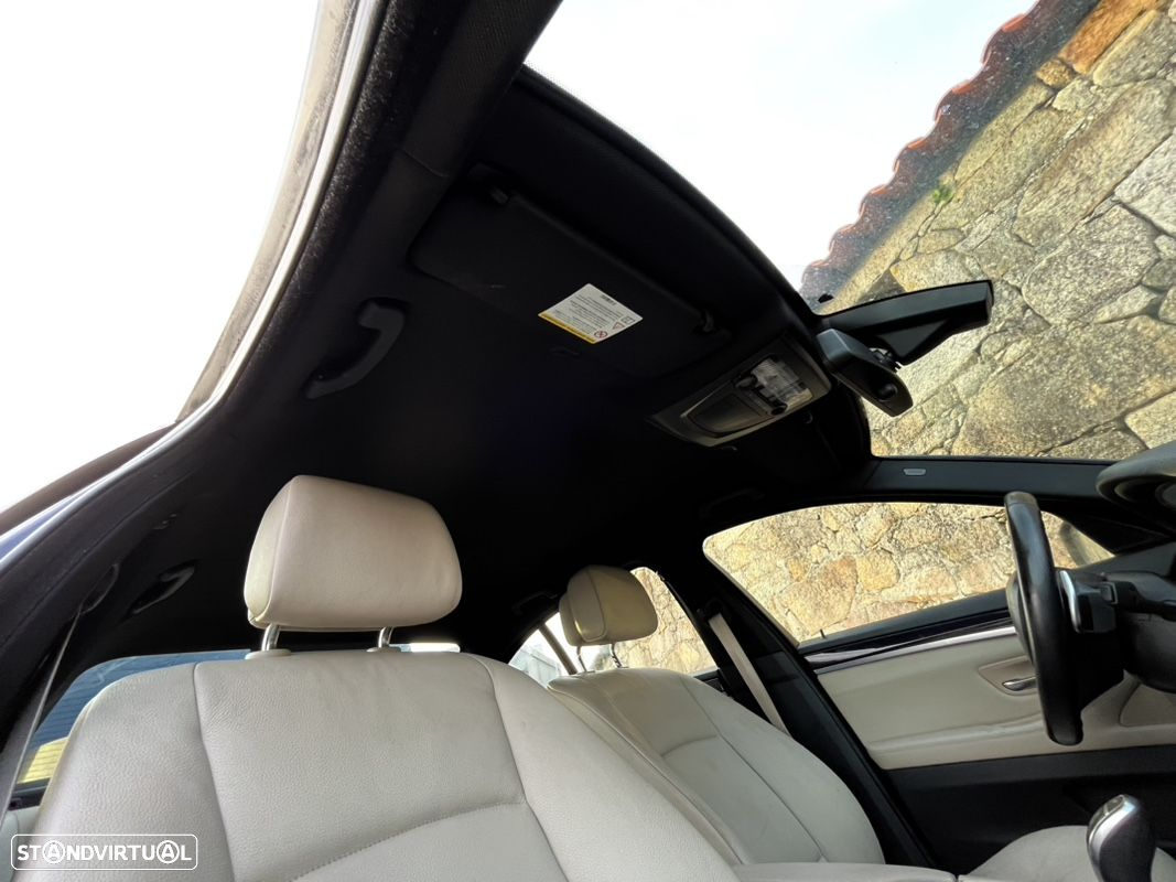 BMW 520 d Auto - 26
