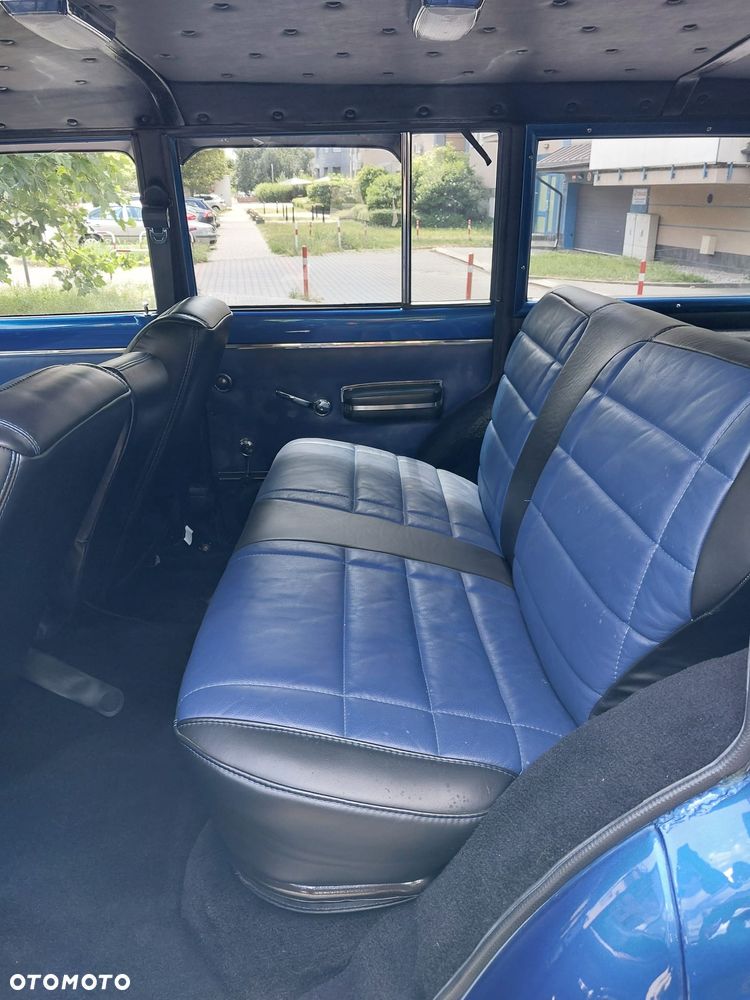 Jeep Wagoneer - 15
