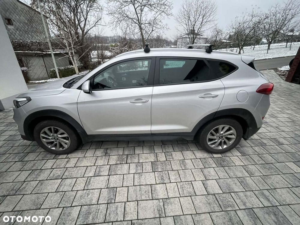 Hyundai Tucson 1.6 GDI BlueDrive Comfort 2WD - 19