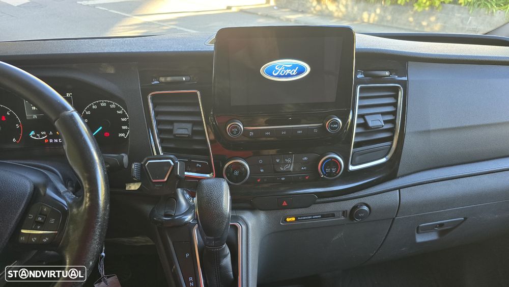Ford Custom - 12