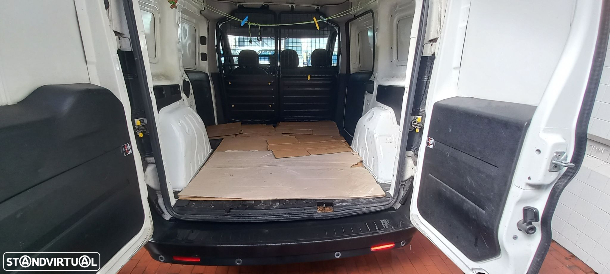 Fiat Doblo Dobló Cargo 1.3 Mj Easy 3l - 12