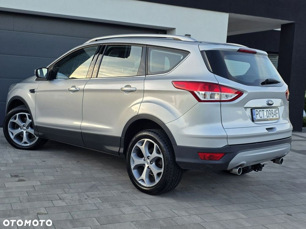 Ford Kuga - 32