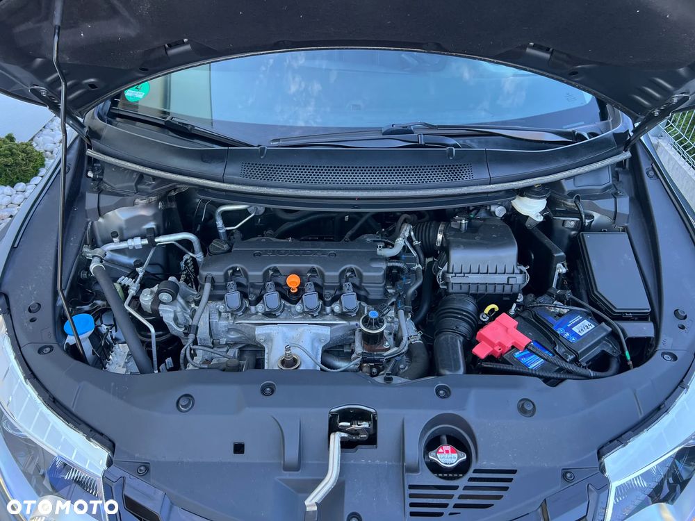 Honda Civic 1.8 i-VTEC Automatik Sport Black Edition - 41