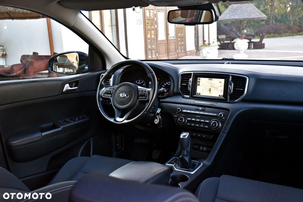 Kia Sportage 1.6 GDI 2WD Attract - 38