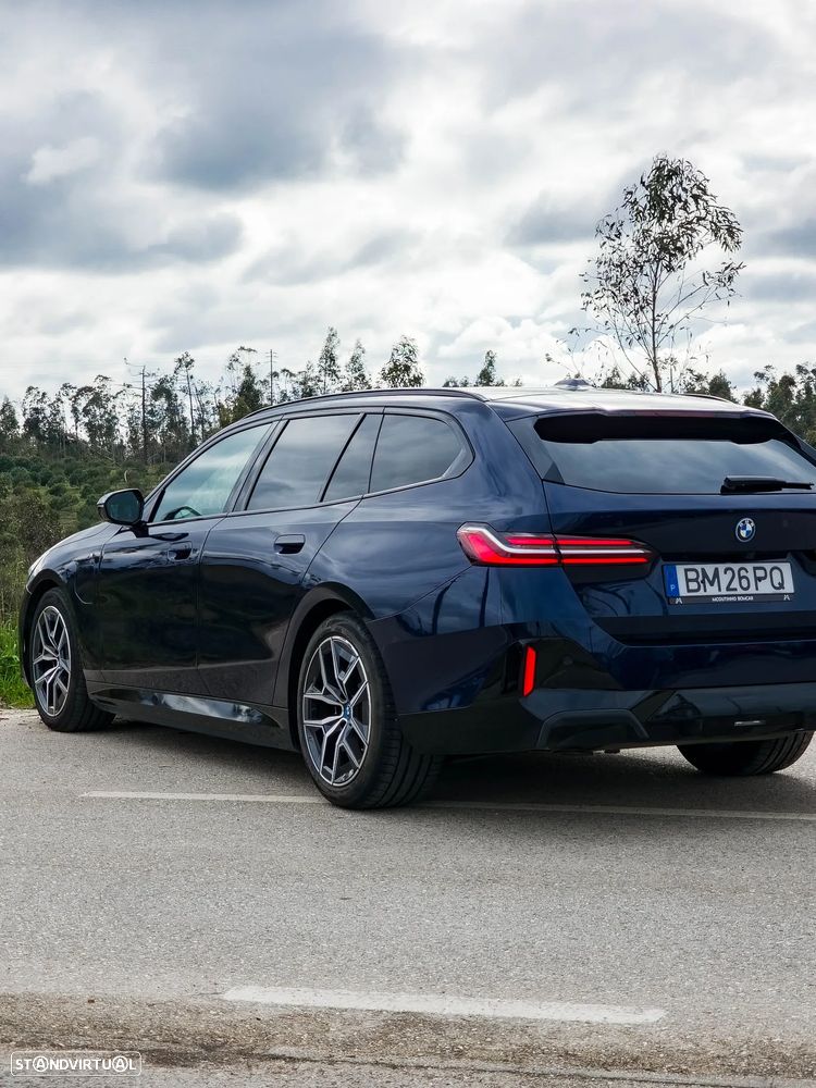 BMW 530 e Pack Desportivo M - 8