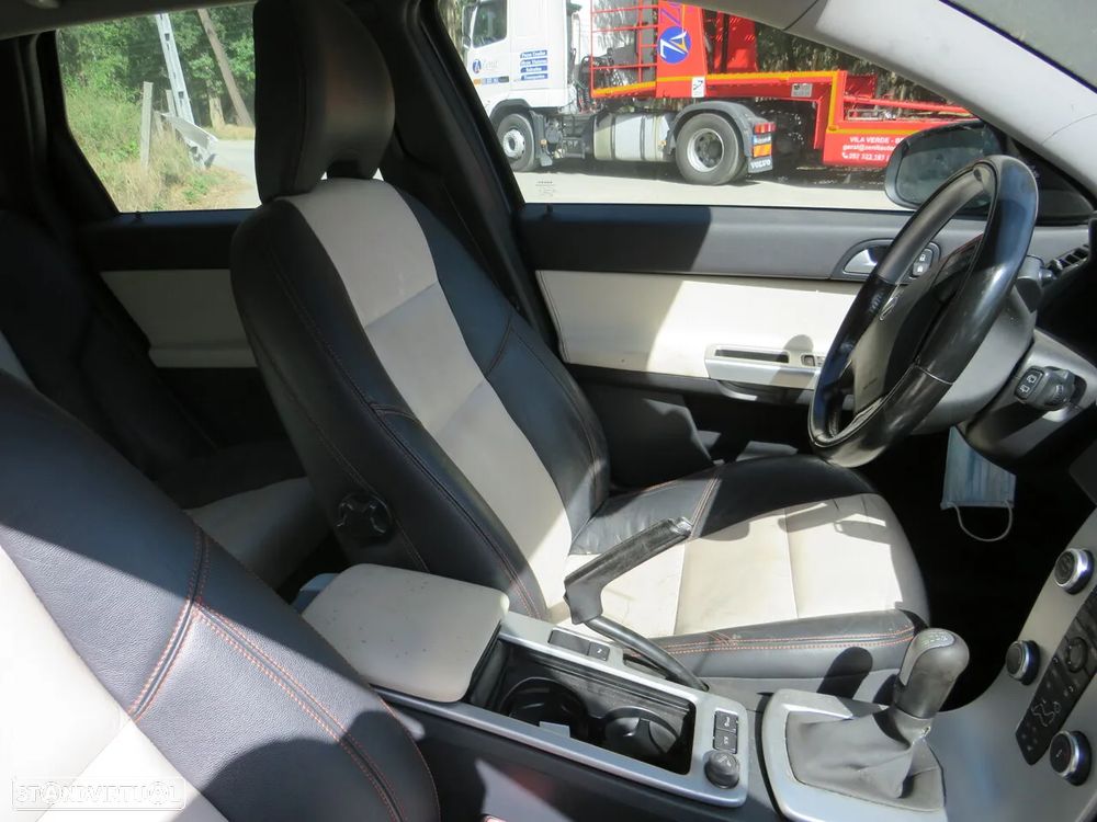 Volvo V50 1.6D de 2010 - Peças Usadas (8470) - 6