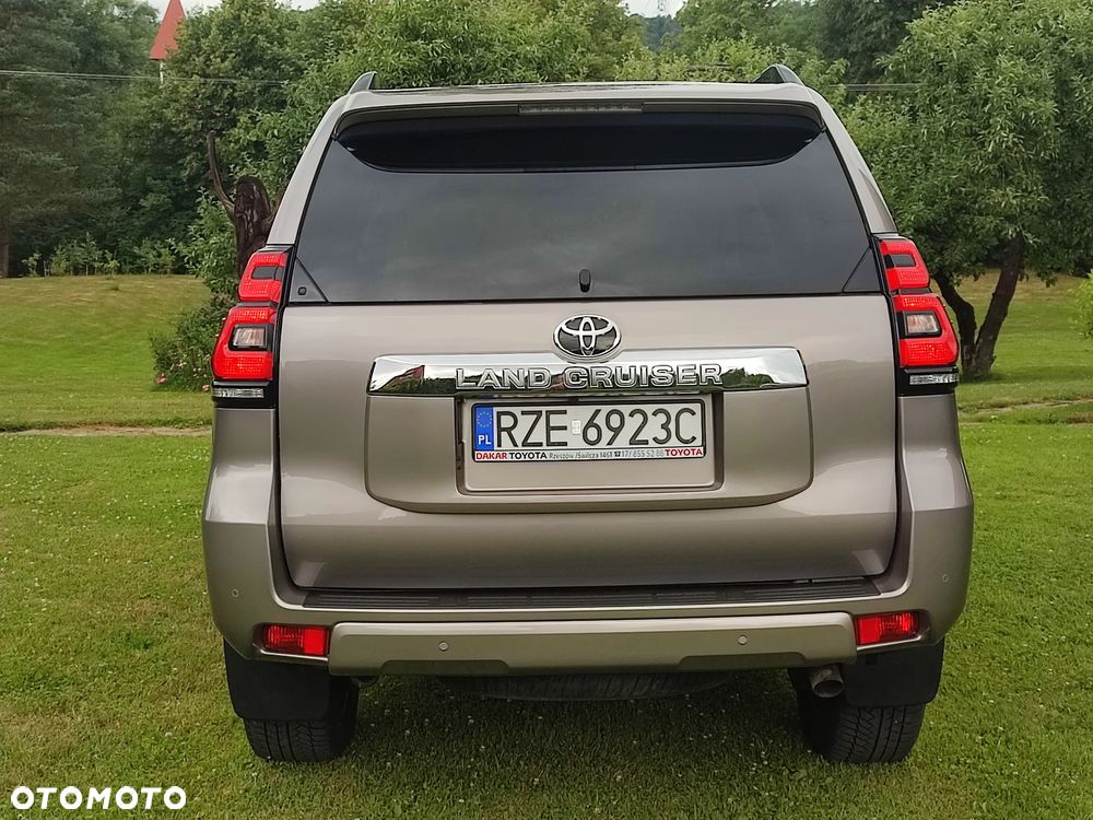 Toyota Land Cruiser LC 2.8 D-4D Prestige - 7