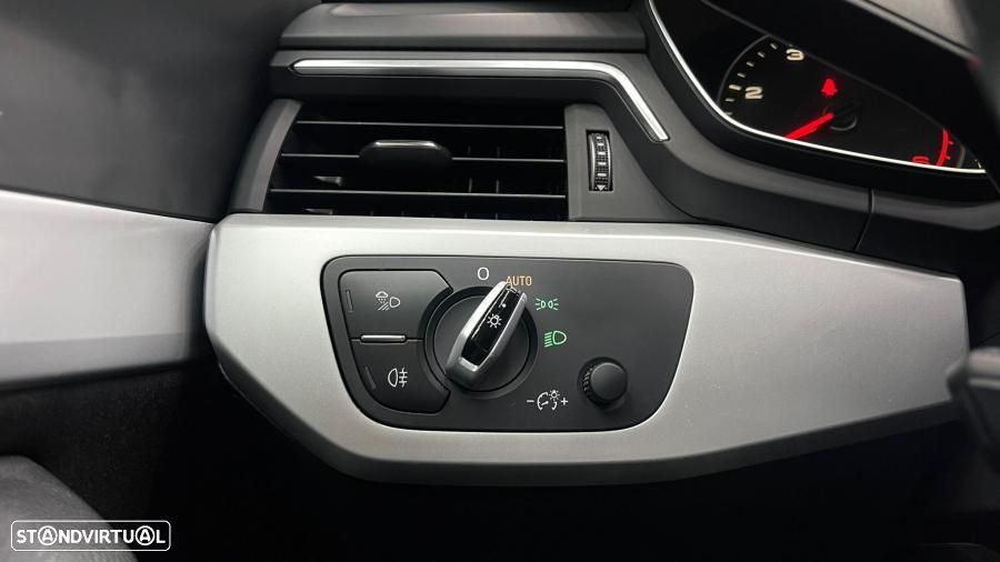 Audi A4 Avant 2.0 TDI Business Line - 20