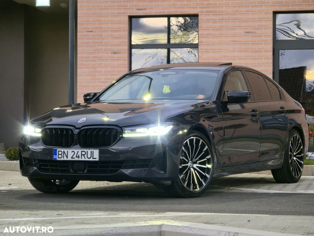 BMW Seria 5 520d xDrive Touring Aut. Luxury Line - 2
