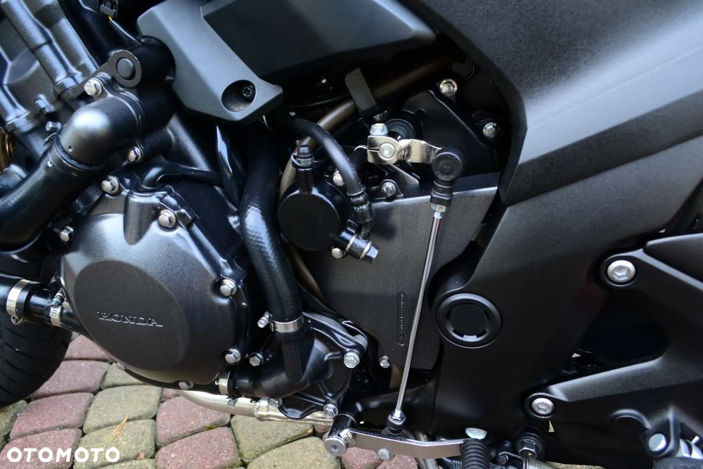Honda CBF - 36