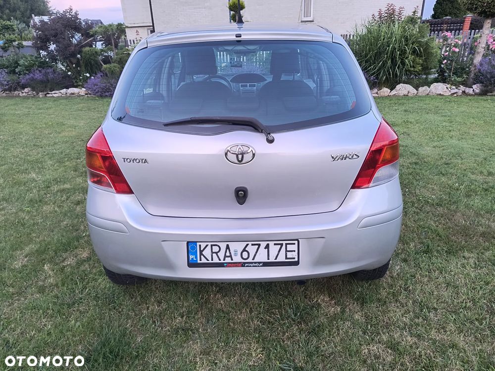 Toyota Yaris 1.33 Luna - 27
