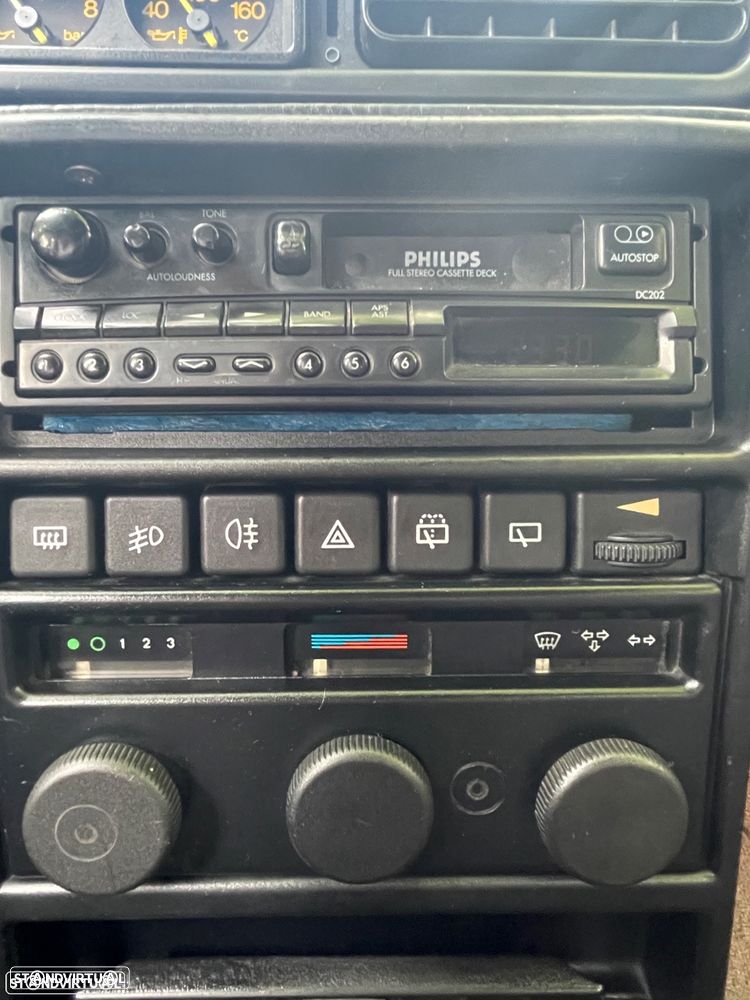 Lancia Delta 1.6 HF Turbo - 22