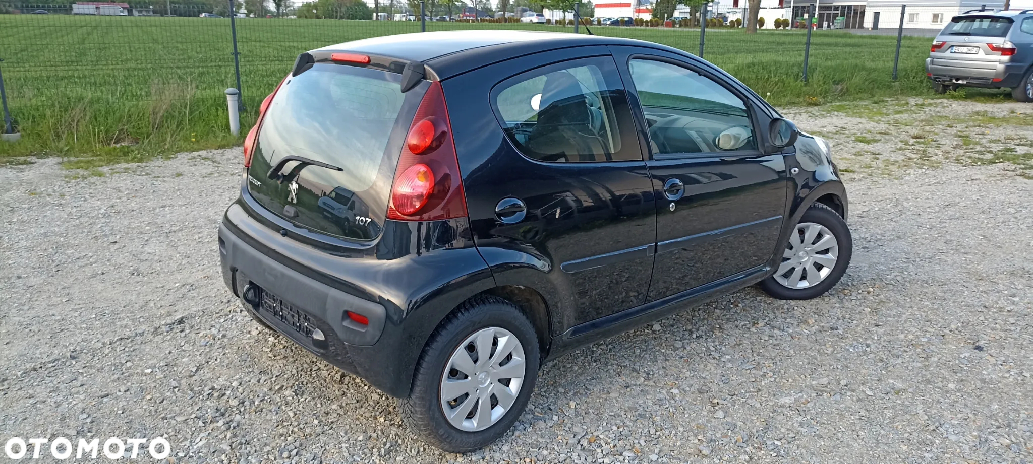 Peugeot 107 1.0 Happy - 17