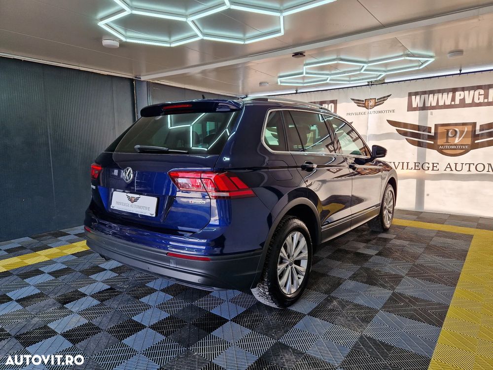 Volkswagen Tiguan 2.0 TDI SCR 4Motion DSG Comfortline - 3
