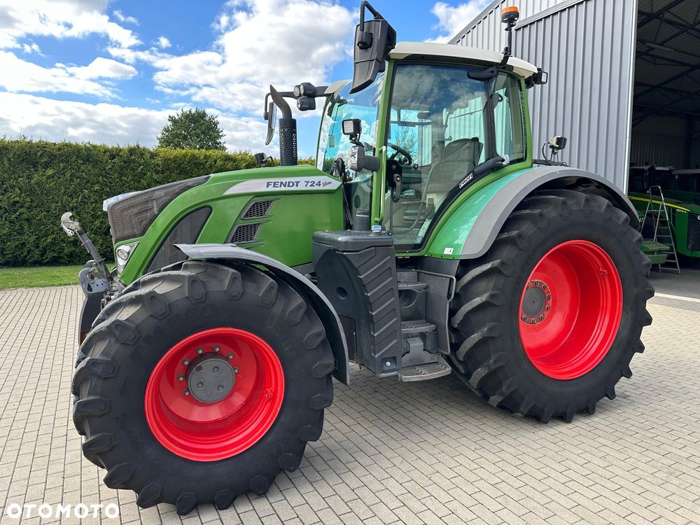 Fendt 724 S4 Vario - 17