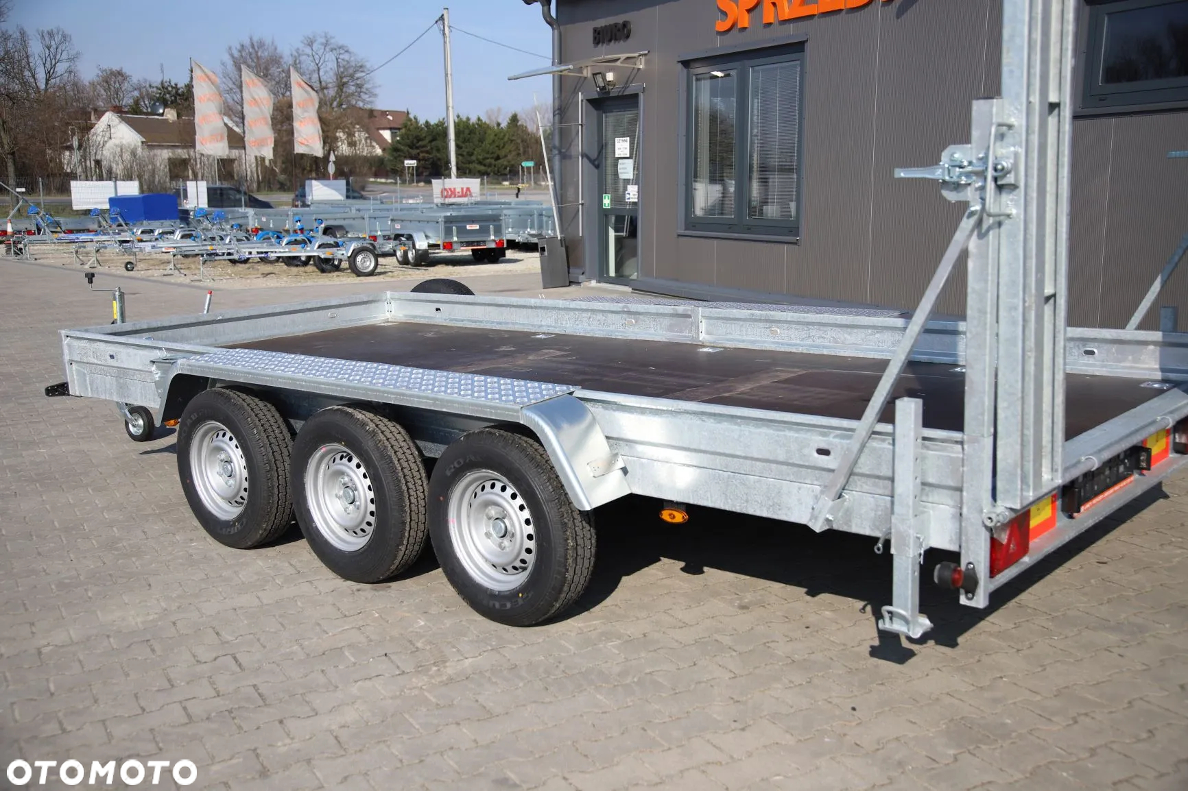 Niewiadów Przyczepa pod minikoparkę/sprzęt budowlany 450x190x25cm Podjazdy 2m stal 3 OSIE DMC 3500kg BARDZO MOCNA!!! - 3