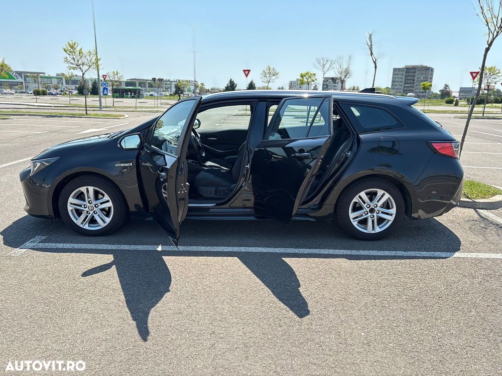 Toyota Corolla 1.8 HEV Business - 2