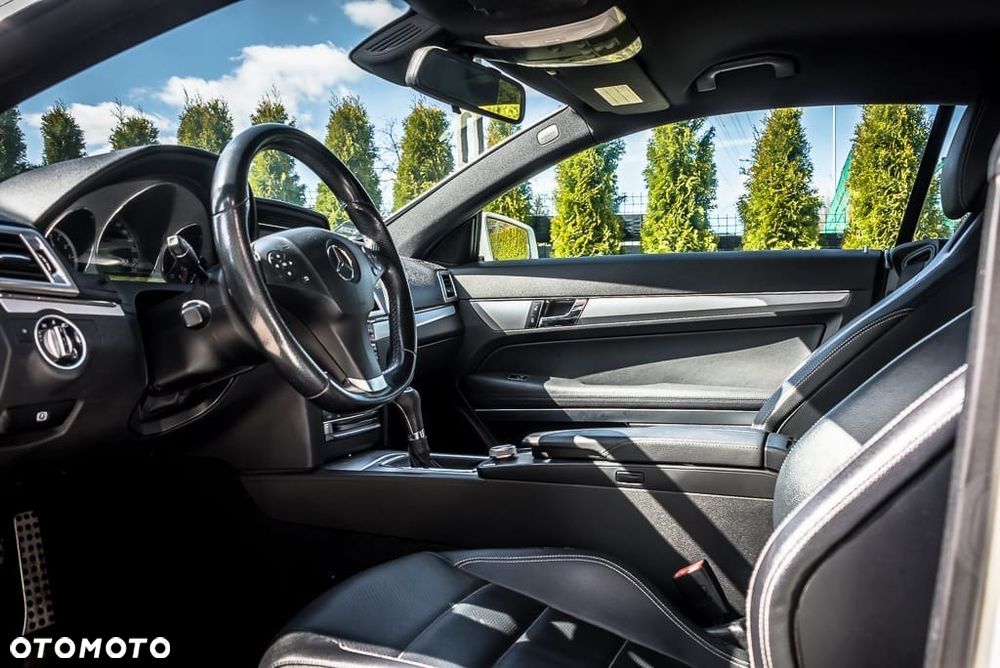 Mercedes-Benz Klasa E - 16